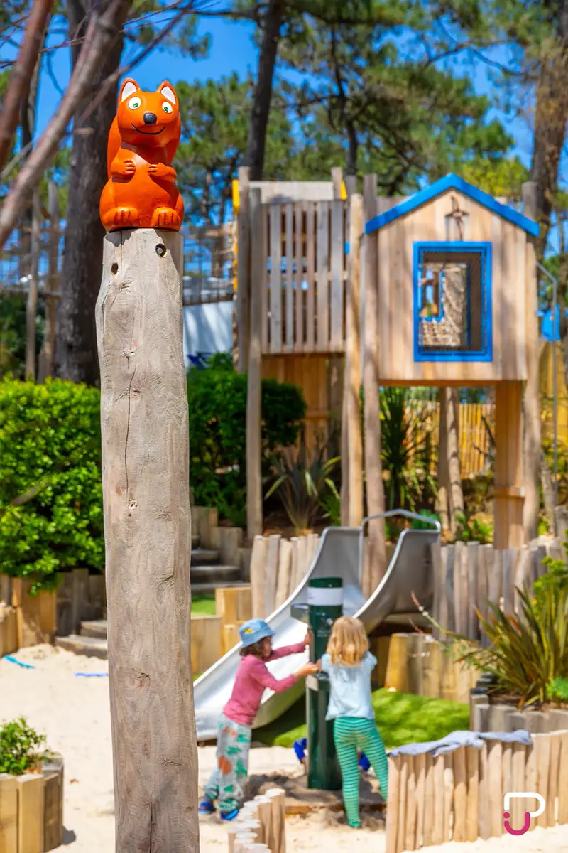 Aire de jeux camping Lacanau